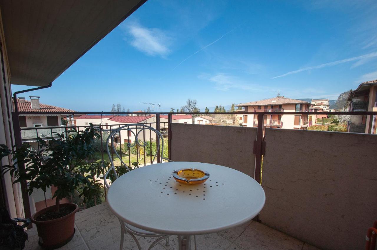 Elena Apartment - Free Secure Parking - Center - Pool - View Lake Бардоліно Екстер'єр фото