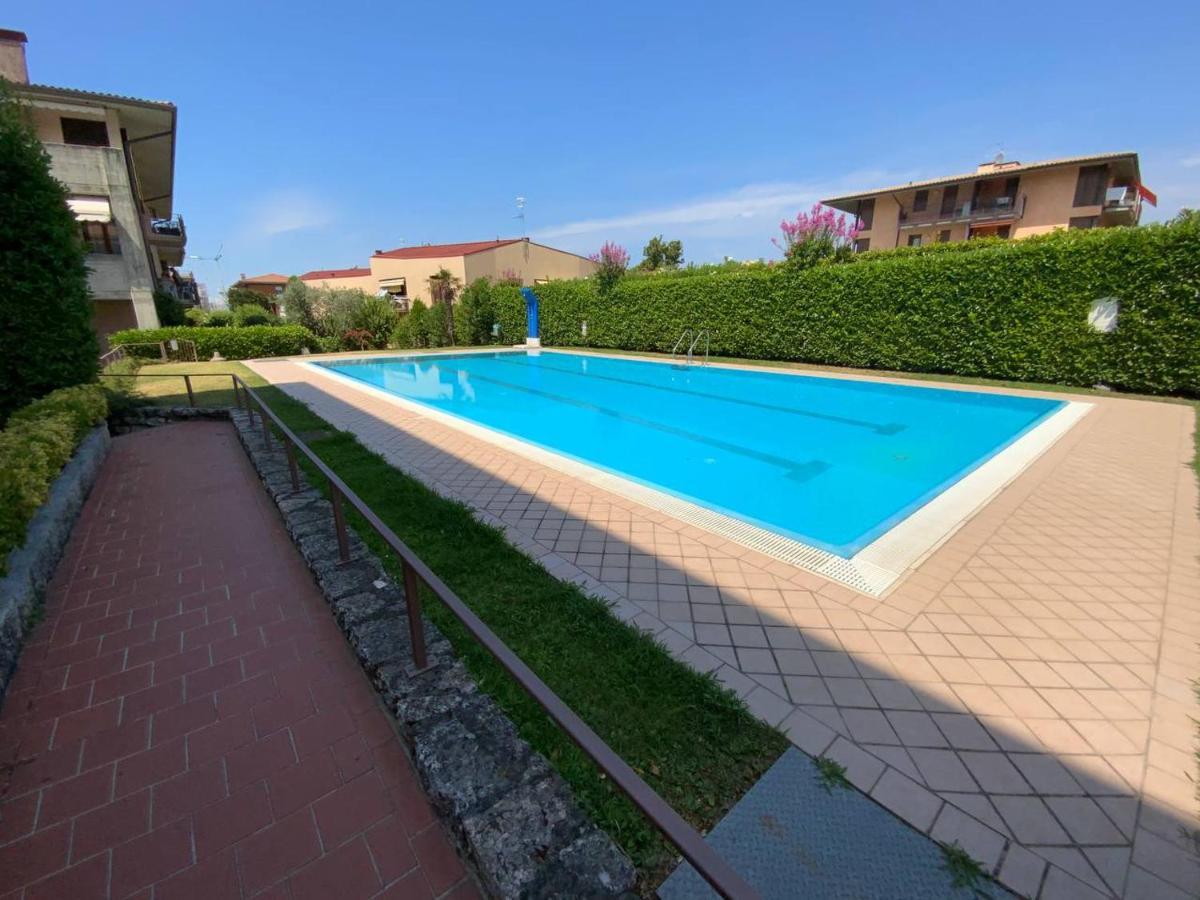 Elena Apartment - Free Secure Parking - Center - Pool - View Lake Бардоліно Екстер'єр фото