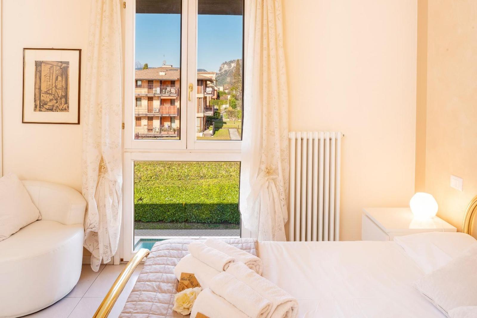 Elena Apartment - Free Secure Parking - Center - Pool - View Lake Бардоліно Екстер'єр фото
